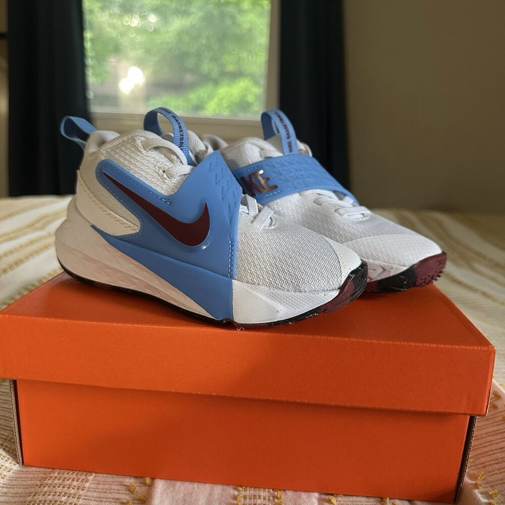 Nike Team Hustle D12 (PS) White Team Red University Blue Little Kids Size 10.5C